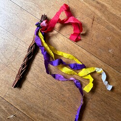 Andere Länder, andere Palmbuschen.  Diesen hat Margret Hofmann von einer Reise mitgebracht.